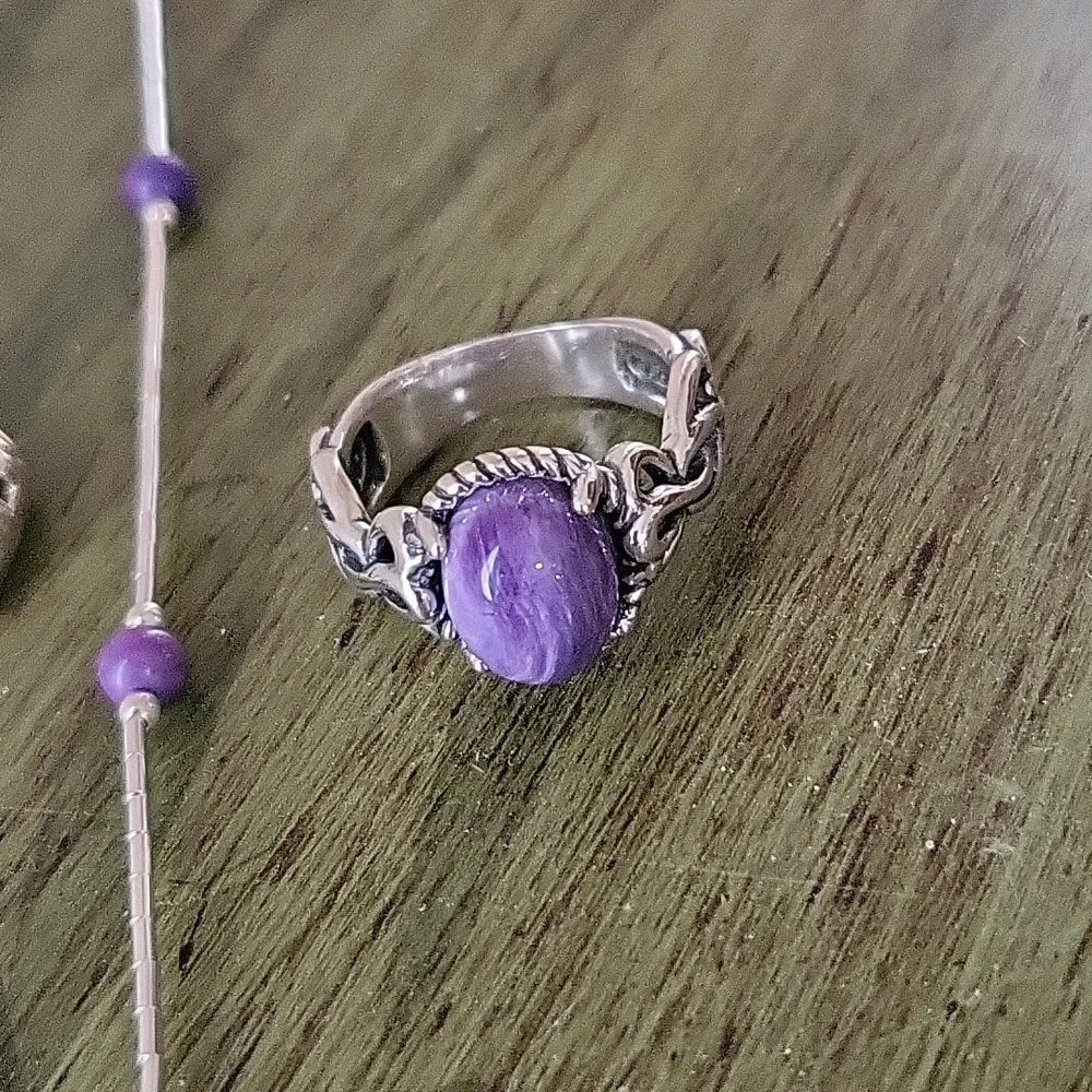 Nicely Matched Set - Picture 4 of 12